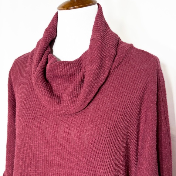 Free People Split Back Cowl Neck Dolman 3/4 Sleeve Oversized Ribbed Knit Top - Picture 5 of 12